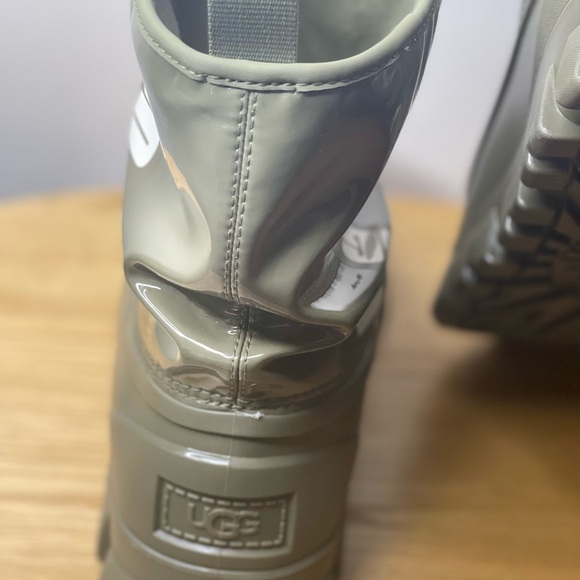 UGG Australia Women's Classic Brellah Waterproof Mini Boots Olive Green Shoes - Picture 10 of 14